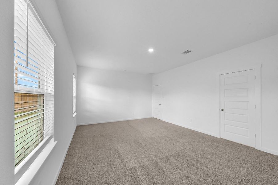Spacious, unfurnished interior of a new home in Holly Ridge, Rosenberg (Image 21). Spacious, unfurnished interior of a new home in Holly Ridge, Rosenberg (Image 21).
