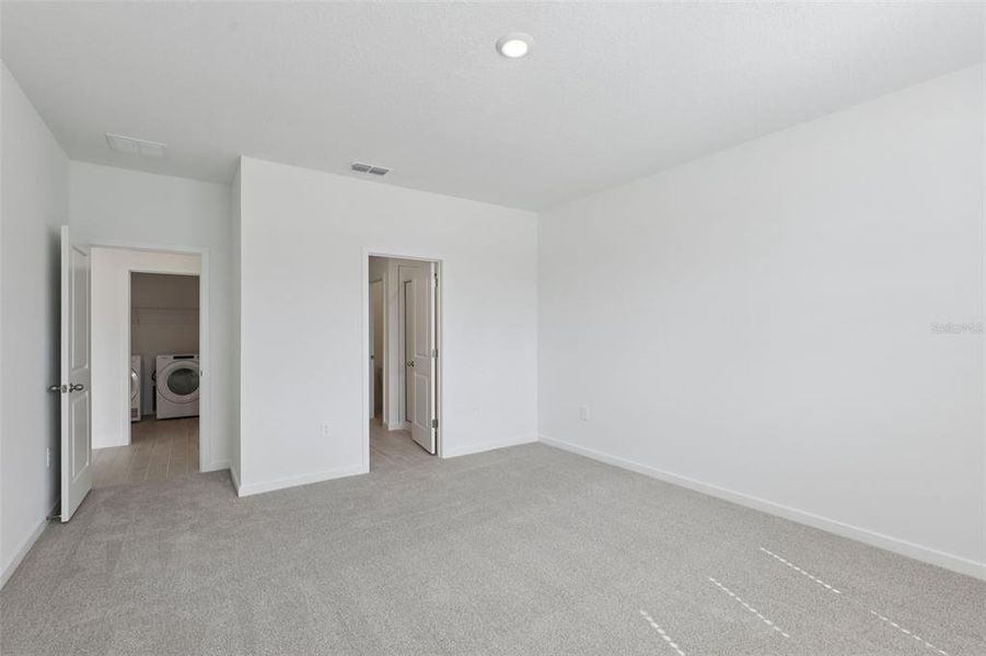Spacious, unfurnished interior of a new home in , Palm Coast (Image 17).