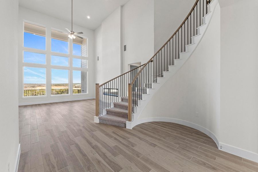 Spacious, unfurnished interior of a new home in Lariat, Liberty Hill (Image 20).