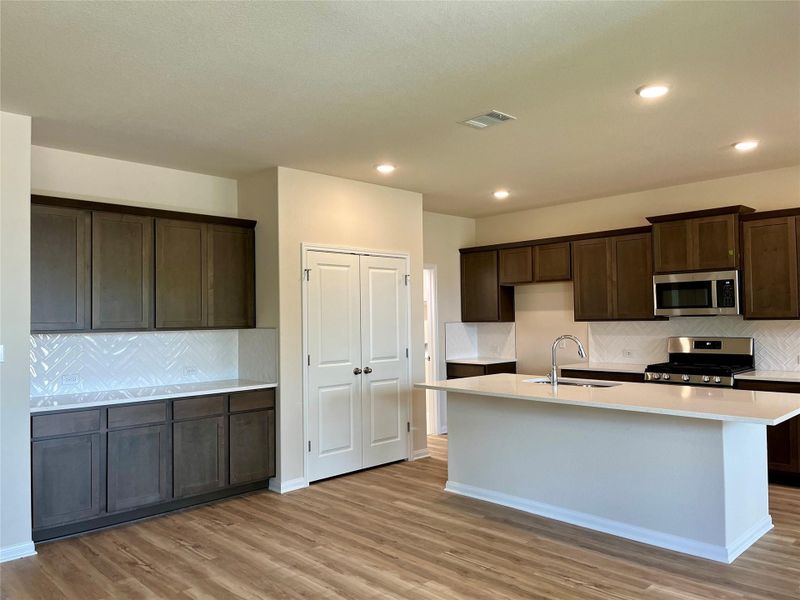 Furnished interior view inside a new home in Anthem Cottages, Kyle (Image 7). Furnished interior view inside a new home in Anthem Cottages, Kyle (Image 7).