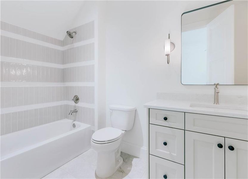 Furnished interior view inside a new home in , Jefferson (Image 16).