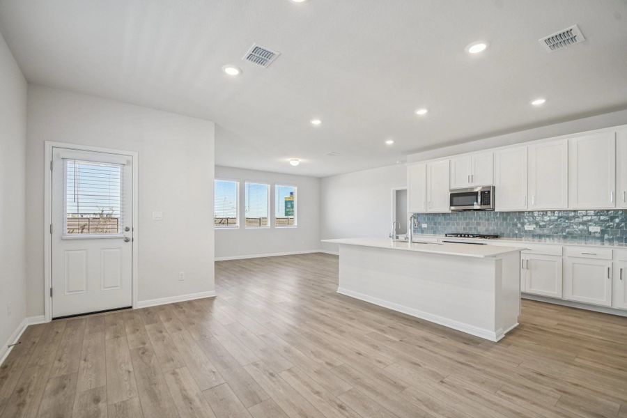 Dining, Kitchen & Family Room