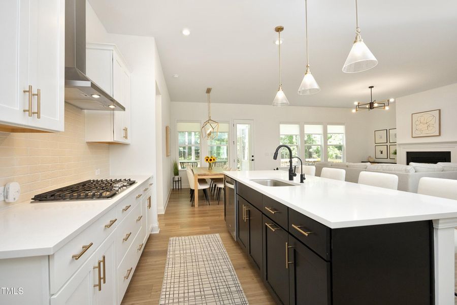 170 1 living area 170 1 living area