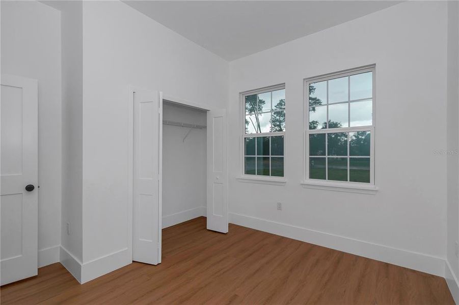 Spacious, unfurnished interior of a new home in , Ocala (Image 33).