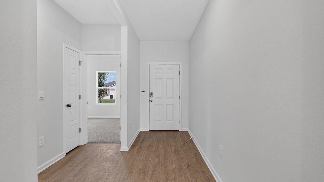 Representative unfurnished interior of a home built from the Aria+ by D.R. Horton in Diamond Springs, Jacksonville (Image 13).
