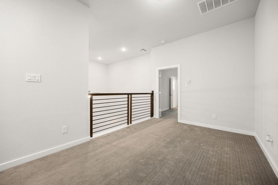 Spacious, unfurnished interior of a new home in , Fulshear (Image 26). Spacious, unfurnished interior of a new home in , Fulshear (Image 26).