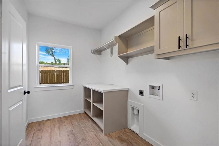 Furnished interior view inside a new home in , Lindale (Image 10).