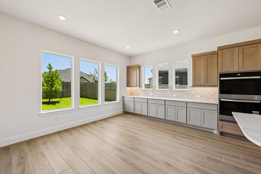 Image 41 of a home in Evergreen 70'.