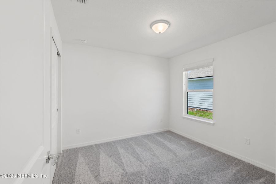 Spacious, unfurnished interior of a new home in Wells Landing, Jacksonville (Image 5).