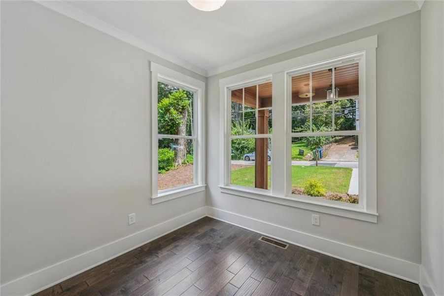 Spacious, unfurnished interior of a new home in , Atlanta (Image 21). Spacious, unfurnished interior of a new home in , Atlanta (Image 21).