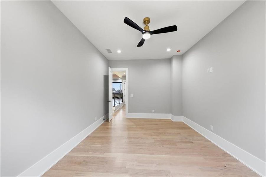 Spacious, unfurnished interior of a new home in , Lawrenceville (Image 65).