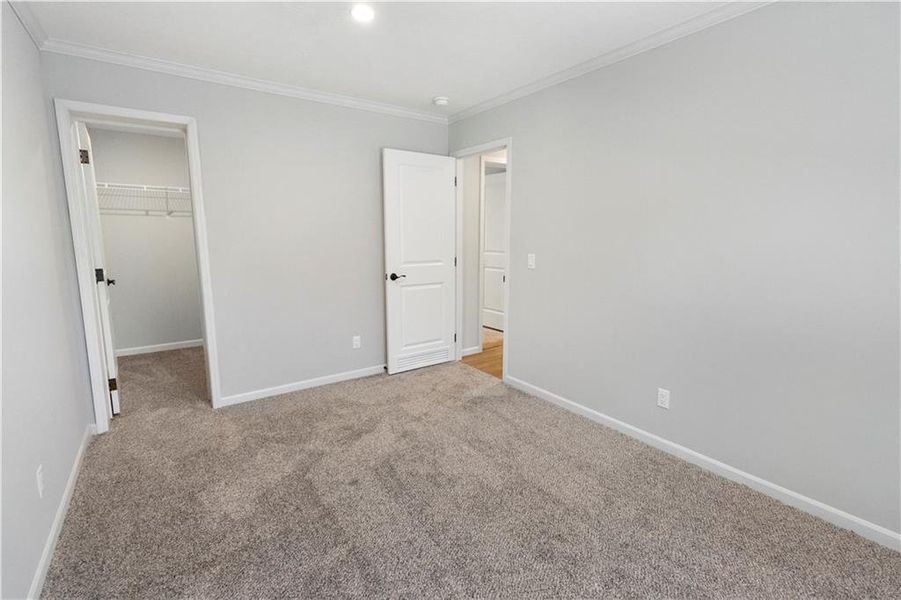 Spacious, unfurnished interior of a new home in , Clarkesville (Image 17).