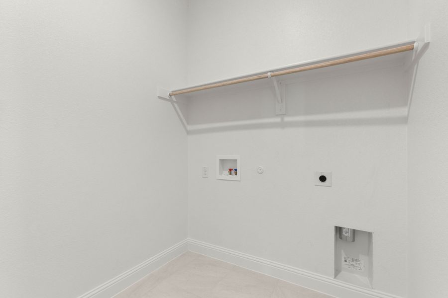 Spacious, unfurnished interior of a new home in Coyote Crossing, Godley (Image 26). Spacious, unfurnished interior of a new home in Coyote Crossing, Godley (Image 26).