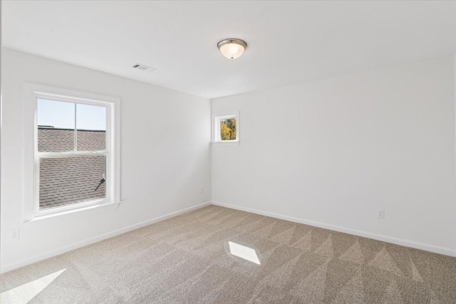 Spacious, unfurnished interior of a new home in Tillery Park, Grovetown (Image 25).