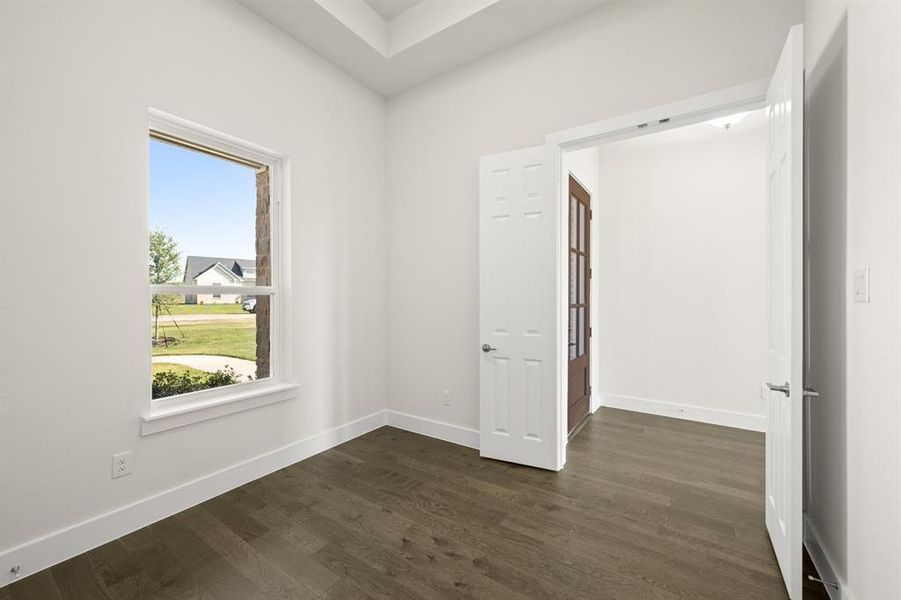 1300 Greenridge- Study-1