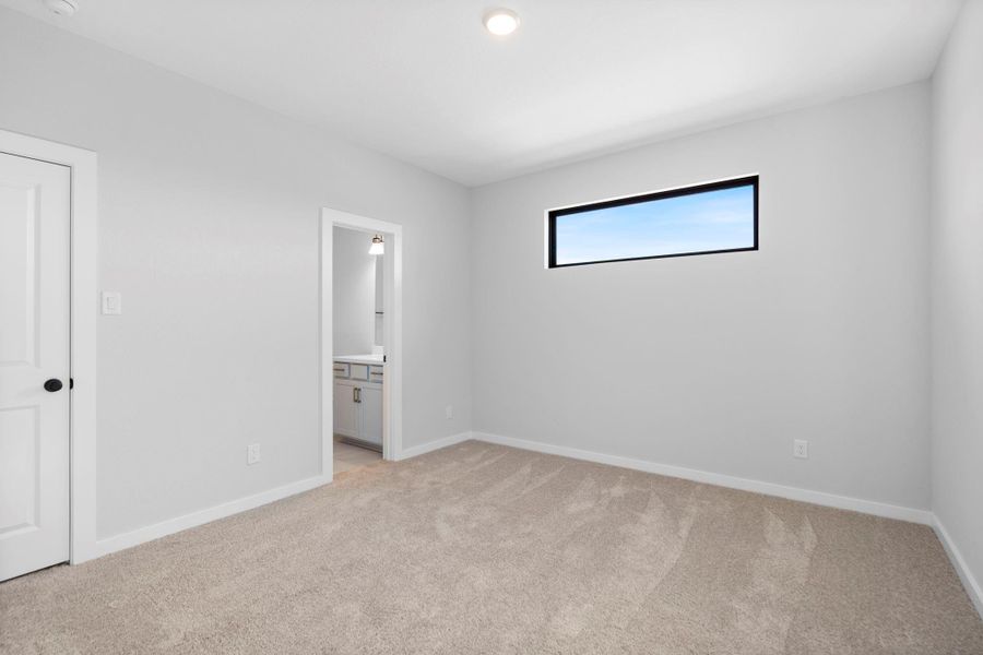 Spacious, unfurnished interior of a new home in Fulbrook on Fulshear Creek 60', Fulshear (Image 18). Spacious, unfurnished interior of a new home in Fulbrook on Fulshear Creek 60', Fulshear (Image 18).