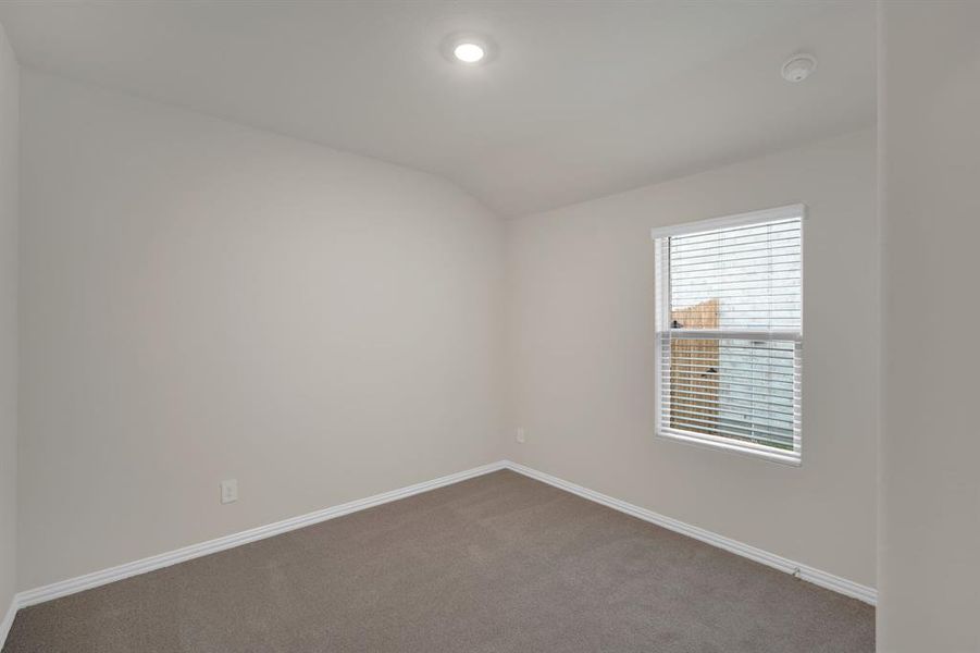 Spacious, unfurnished interior of a new home in Stonehaven, Seagoville (Image 13). Spacious, unfurnished interior of a new home in Stonehaven, Seagoville (Image 13).
