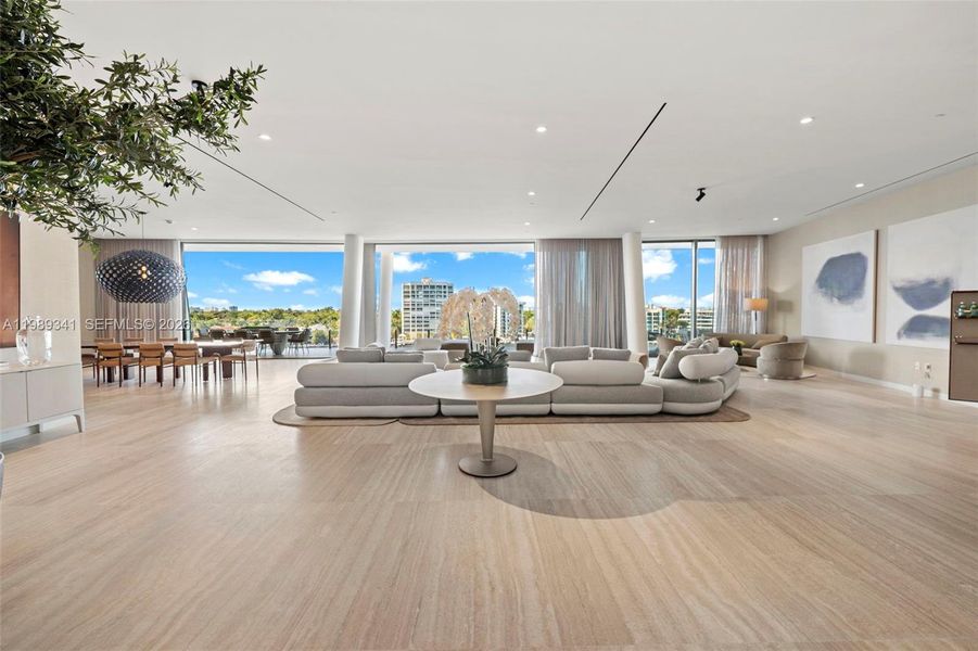 Community amenities in , Miami (Image 56).