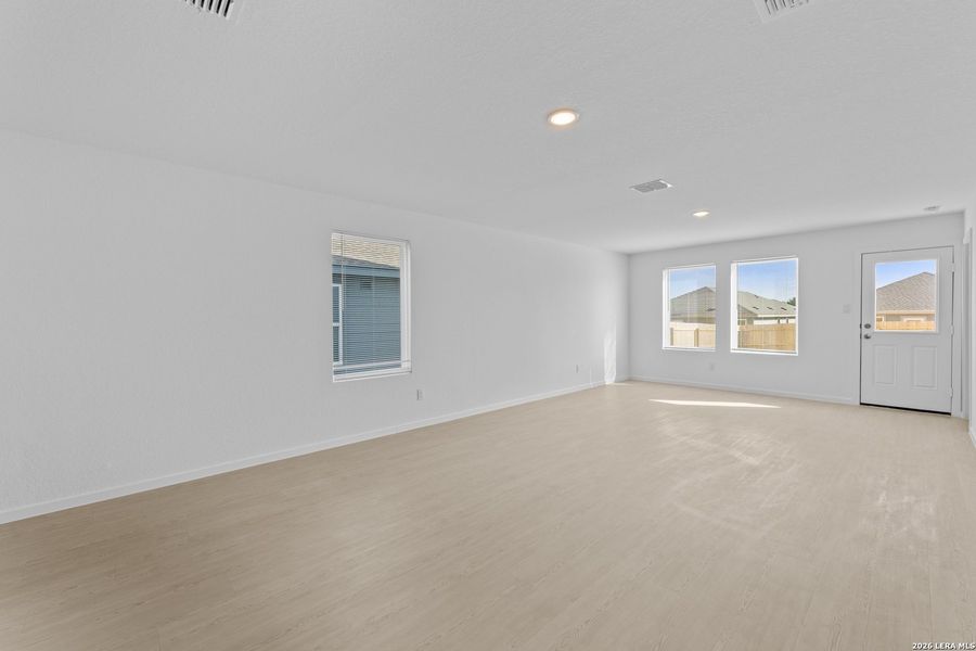 Spacious, unfurnished interior of a new home in Hidden Oasis, San Antonio (Image 26). Spacious, unfurnished interior of a new home in Hidden Oasis, San Antonio (Image 26).