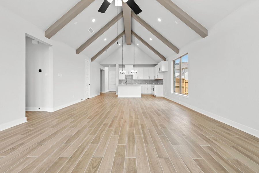 Representative image. Features, specifications, selections and colors may vary. Representative image. Features, specifications, selections and colors may vary.