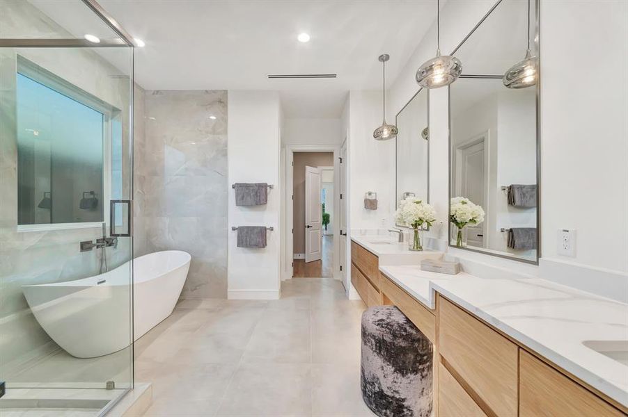 Furnished interior view inside a new home in , Dallas (Image 31).