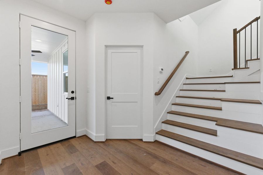 Spacious, unfurnished interior of a new home in , Houston (Image 39). Spacious, unfurnished interior of a new home in , Houston (Image 39).
