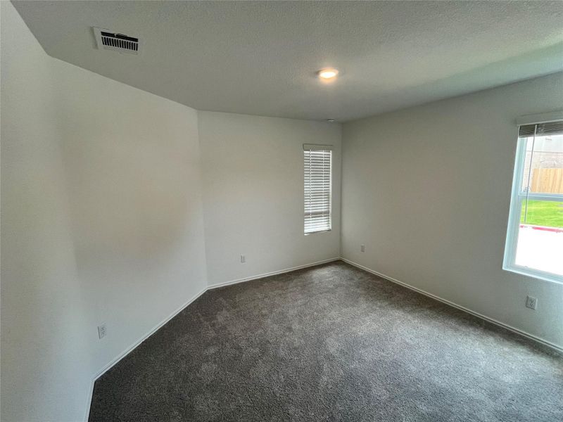 Spacious, unfurnished interior of a new home in Woodfield Preserve: Ridgepointe Collection, Georgetown (Image 7).