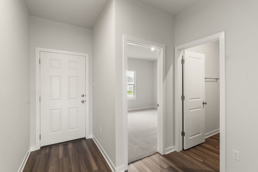 Representative unfurnished interior of a home built from the Bandera by Omega Builders in Hillside Village, Temple (Image 13).