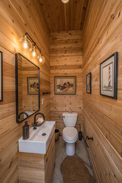 Furnished interior view inside a new home in , Johns Island (Image 36). Furnished interior view inside a new home in , Johns Island (Image 36).