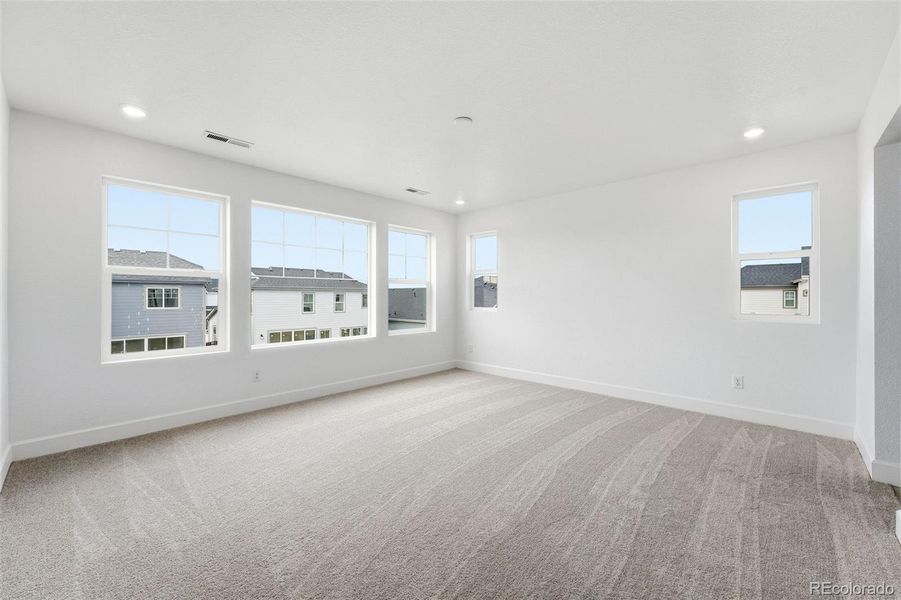 3323 N Catawba ~ Ready Now