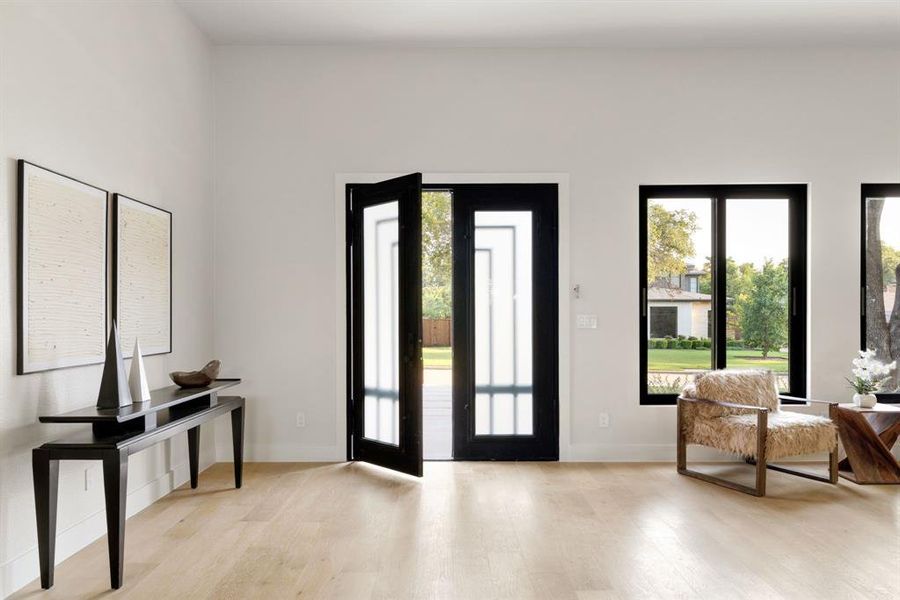 Furnished interior view inside a new home in , Dallas (Image 24).