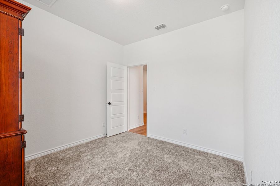 Spacious, unfurnished interior of a new home in Canyon Crest, San Antonio (Image 36). Spacious, unfurnished interior of a new home in Canyon Crest, San Antonio (Image 36).
