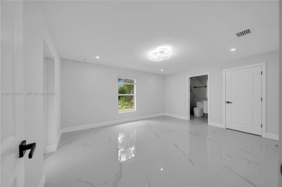 Spacious, unfurnished interior of a new home in , Lehigh Acres (Image 20). Spacious, unfurnished interior of a new home in , Lehigh Acres (Image 20).