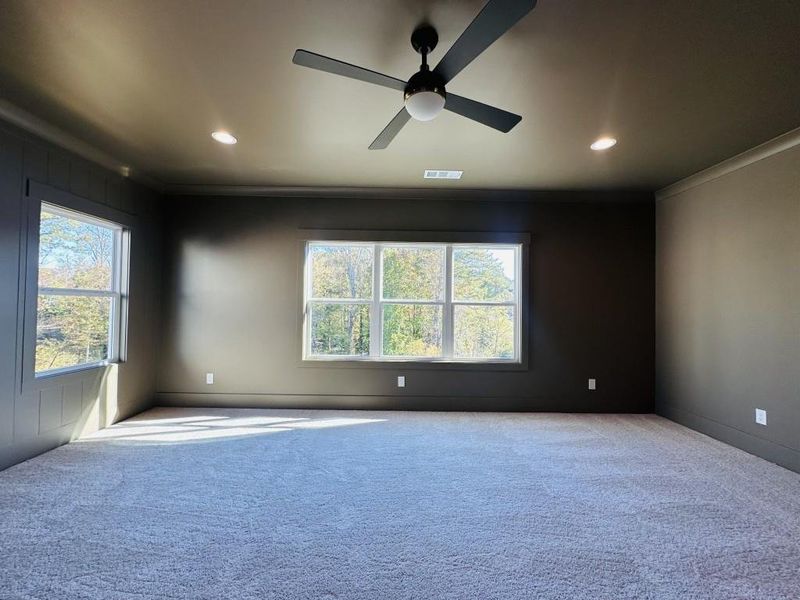 Spacious, unfurnished interior of a new home in Hillshire, Cumming (Image 18).