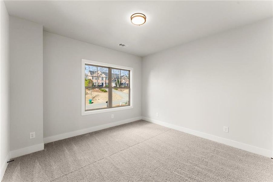 Spacious, unfurnished interior of a new home in , Jefferson (Image 22).