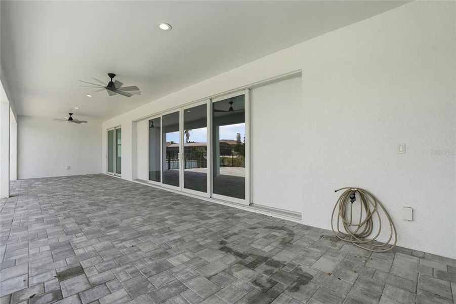 Spacious, unfurnished interior of a new home in , Cape Coral (Image 52).