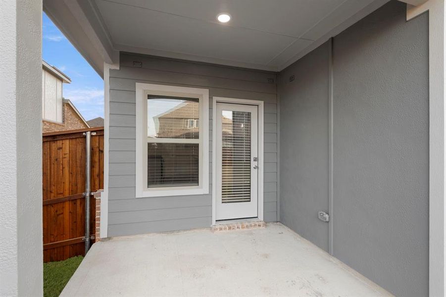 25. 2404 Overlook - Patio