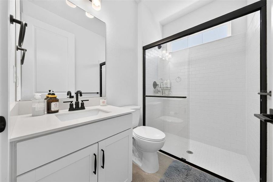 Furnished interior view inside a new home in , Orlando (Image 30).