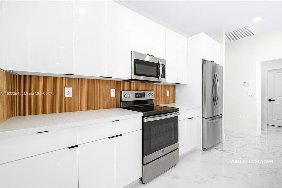 Furnished interior view inside a new home in , Lehigh Acres (Image 8).