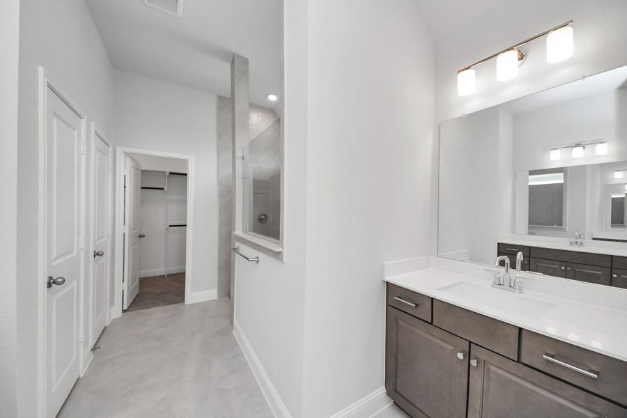 Furnished interior view inside a new home in Arabella on the Prairie: Heritage Collection, Richmond (Image 4). Furnished interior view inside a new home in Arabella on the Prairie: Heritage Collection, Richmond (Image 4).