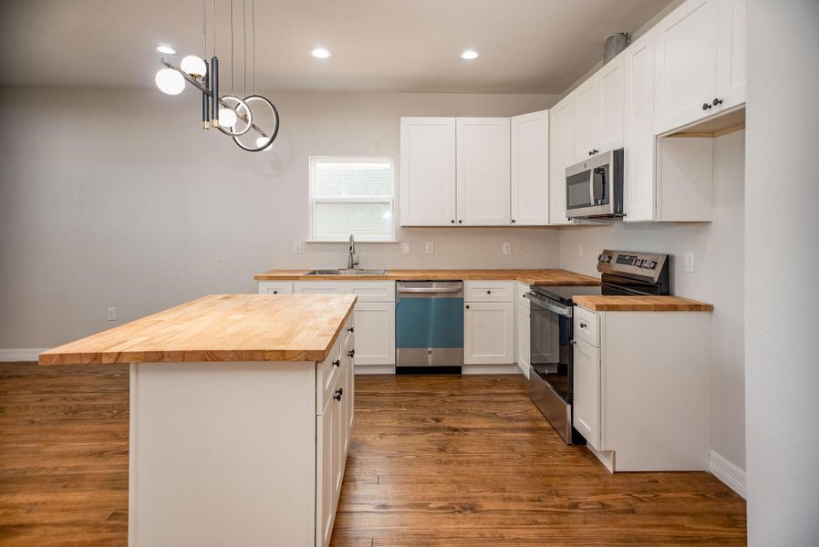 Furnished interior view inside a new home in , Port Lavaca (Image 5).