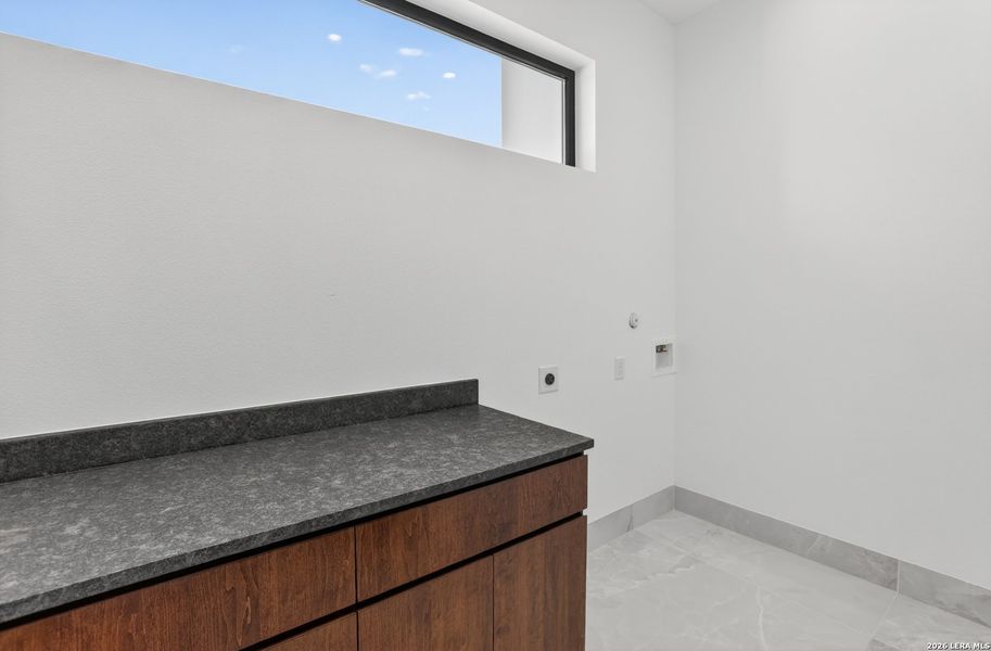 Image 57 of a home in .