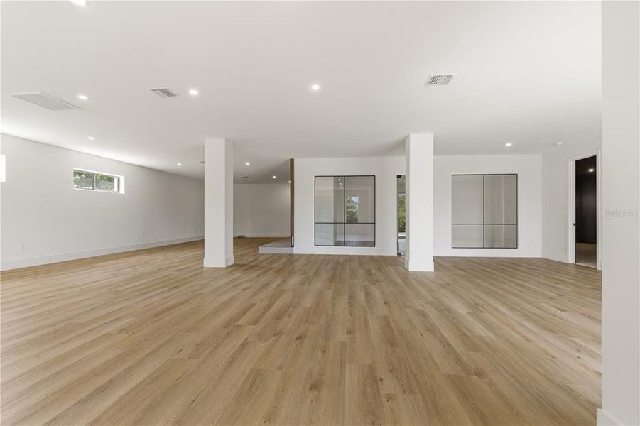 Spacious, unfurnished interior of a new home in , Clermont (Image 44). Spacious, unfurnished interior of a new home in , Clermont (Image 44).