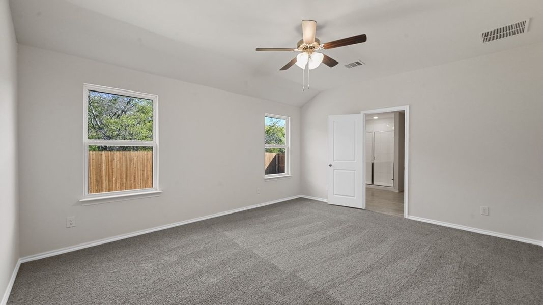 Spacious, unfurnished interior of a new home in Wildwood, Royse City (Image 34).