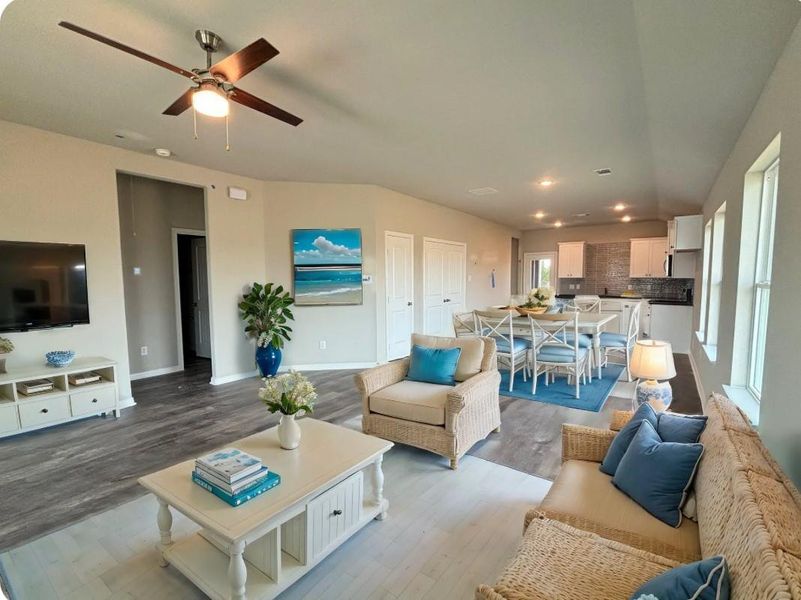 Virtual Pic of Living/Dining Virtual Pic of Living/Dining