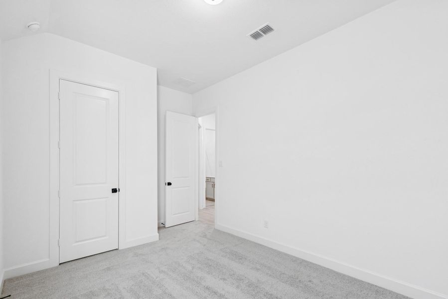 Spacious, unfurnished interior of a new home in Brookewater 55’ Homesites, Rosenberg (Image 27). Spacious, unfurnished interior of a new home in Brookewater 55’ Homesites, Rosenberg (Image 27).