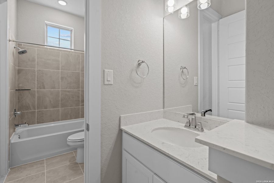 Furnished interior view inside a new home in , Boerne (Image 7).