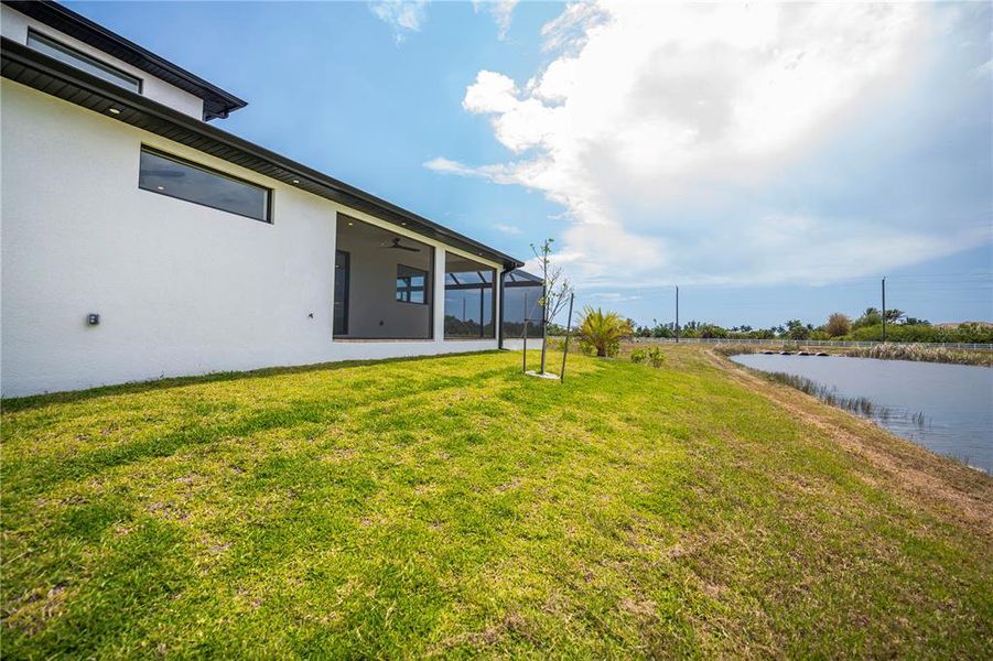 Exterior details and patio area of a home in , Placida (Image 37).