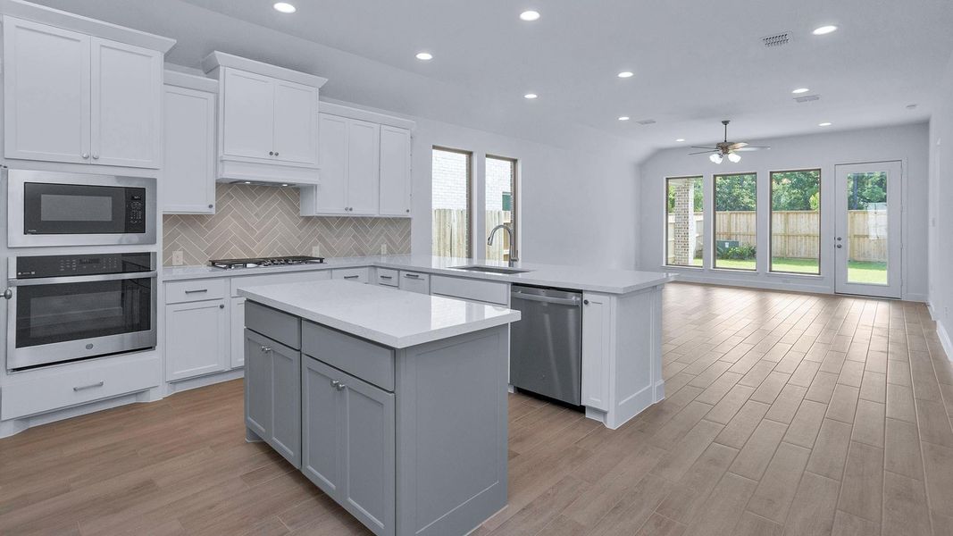 Furnished interior view inside a new home in The Groves 45', Humble (Image 5).