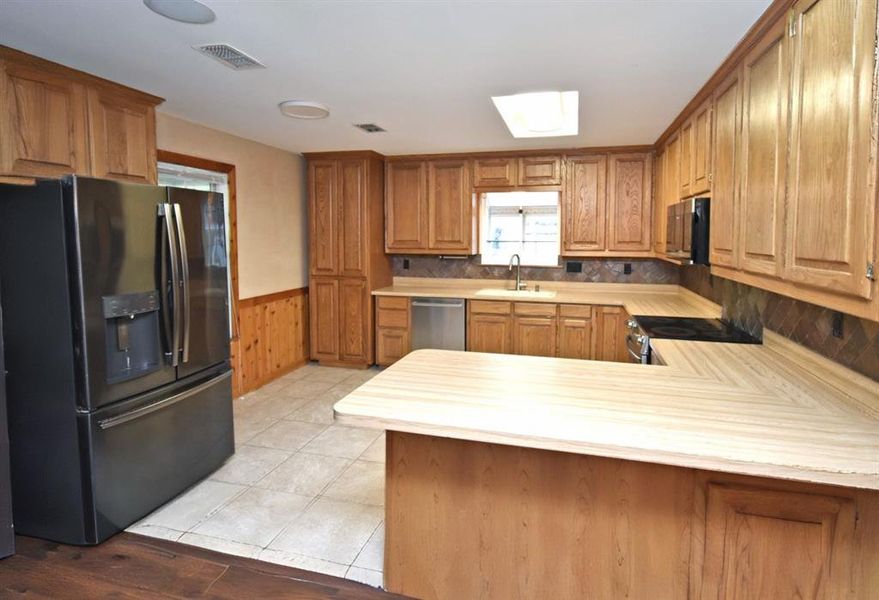 Furnished interior view inside a new home in , Yantis (Image 6).